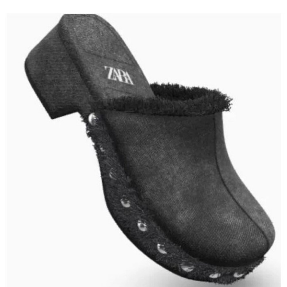 Zara Denim Black Women's Clogs With Studs